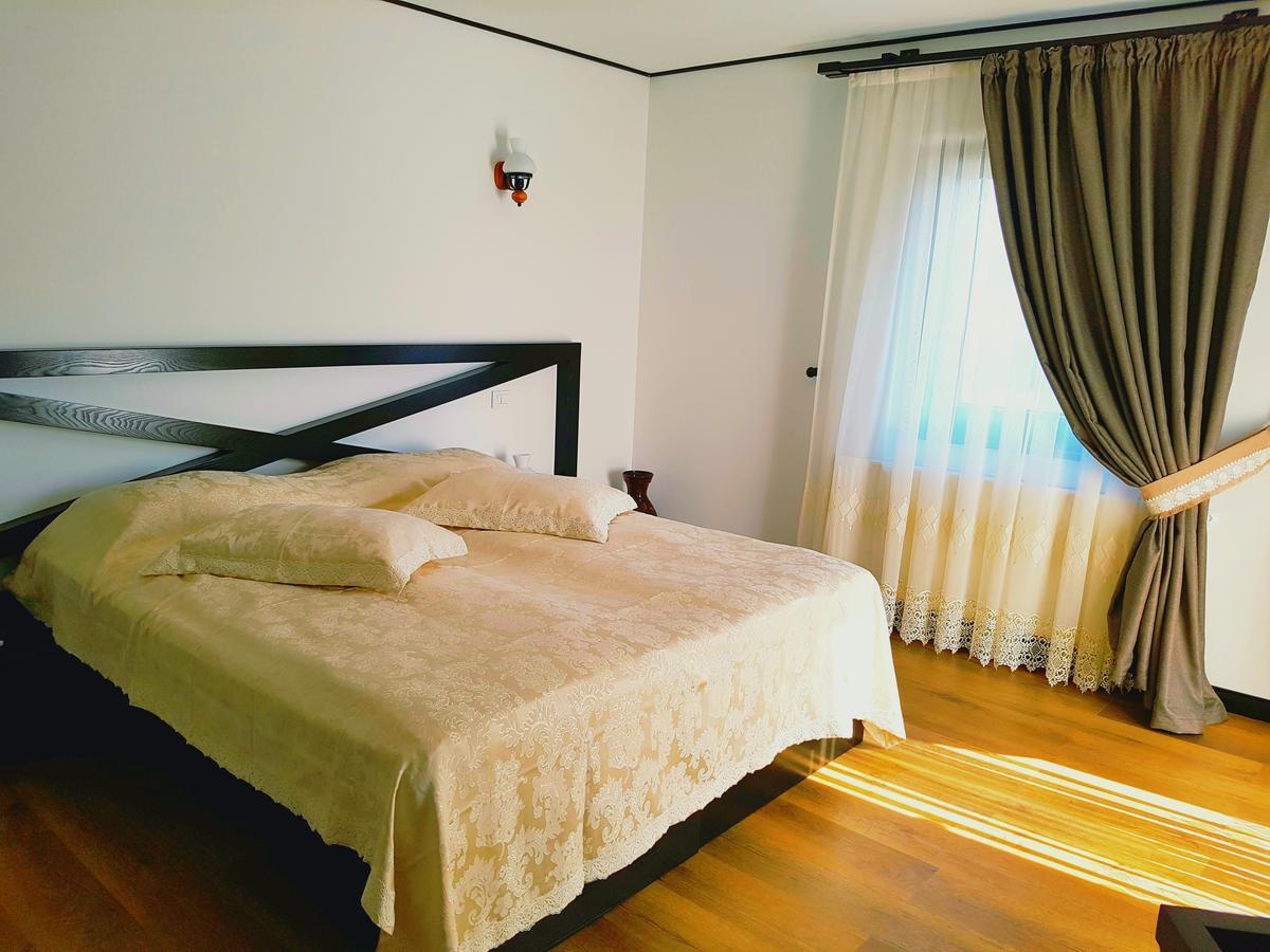 Pensiunea Campia Soarelui Apa Neagră Eksteriør bilde